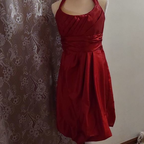 David's Bridal Women's size 10 red halter formal dress gathered bodice - Picture 1 of 7